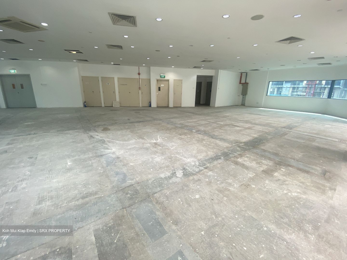 St. Andrews Centre (D2), Office #487243801